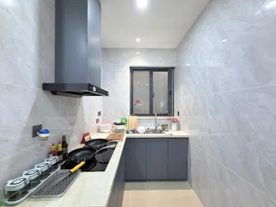 Luxury 2-bedroom furnished apartment in Hon Chong, 200 m from beach, 25-26M VND/month — 5/8