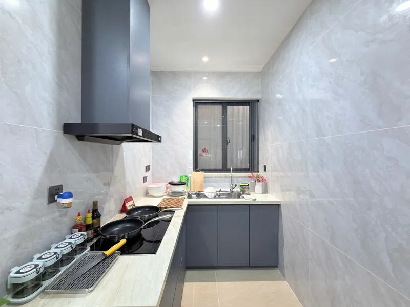 Luxury 2-bedroom furnished apartment in Hon Chong, 200 m from beach, 25-26M VND/month — 5/8