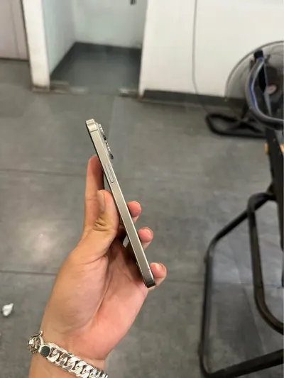 iPhone 15 Pro Max (OLED screen, no Face ID) for sale — 2/5