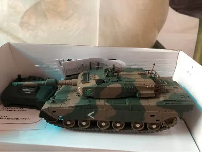 New sealed remote-control tank toy — 4/8