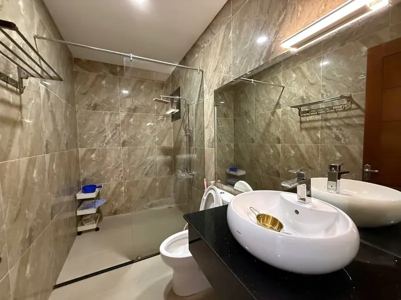 Street-front house for rent in VCN Phước Hải, 5 bedrooms, 30M VND/month — 2/10