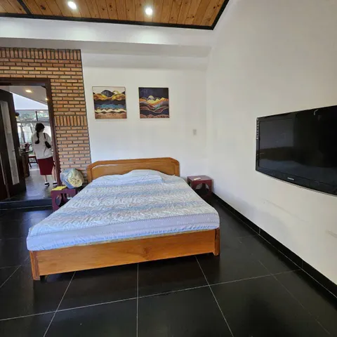 4-bedroom furnished villa with garden near Vinh Diem Trung, West Nha Trang, 35M VND/month