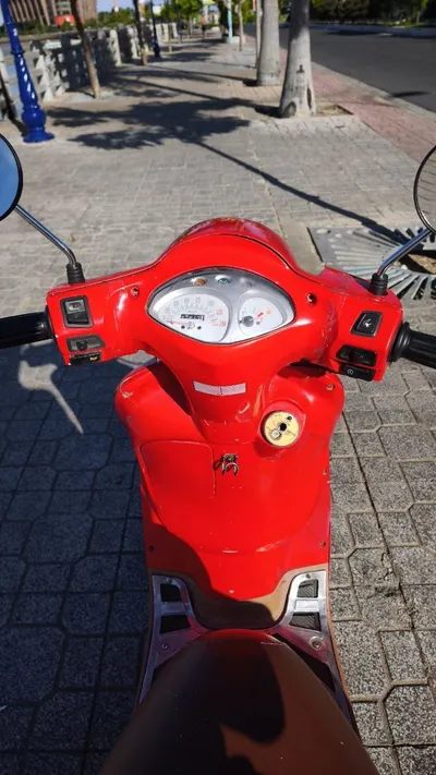 SYM Attila 125cc EFI scooter for sale, 2011, 6.5M VND — 4/6