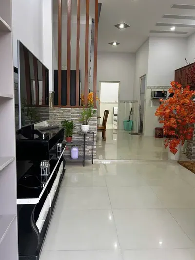 Cho thuê nguyên căn nhà ở phía bắc Nha Trang, 3 phòng ngủ, 16 triệu VND/tháng — 2/9
