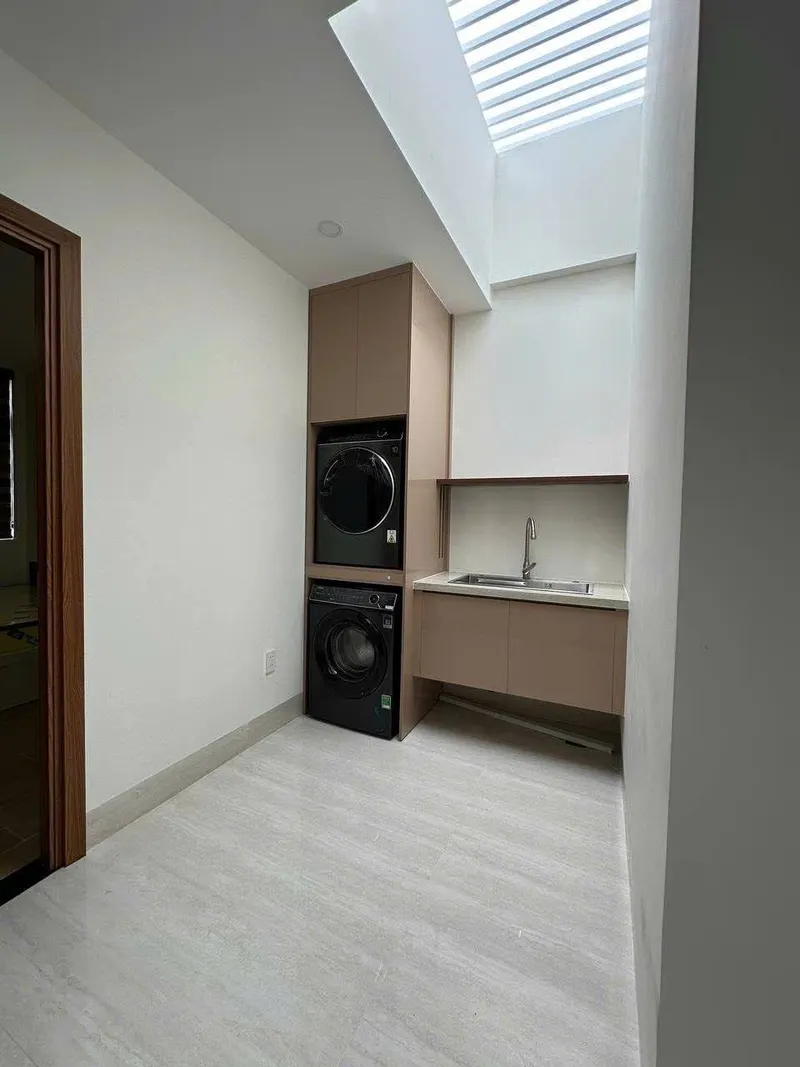 Fully furnished 3-bedroom house for rent, My Gia 7 area, 270 m² — 7/8