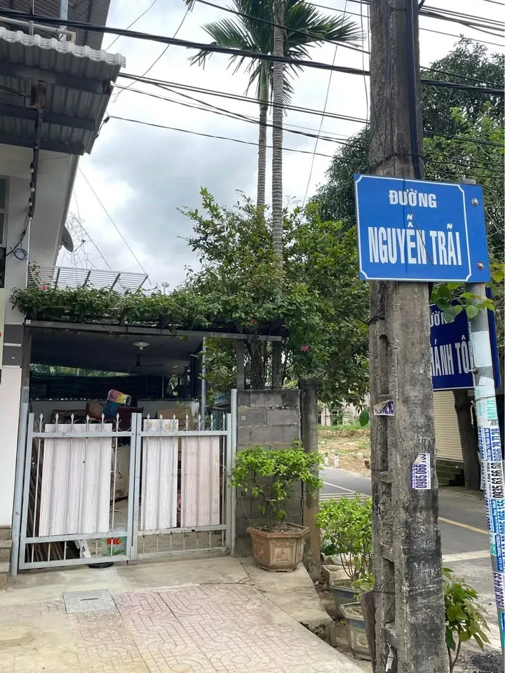 Small 30m² space for rent at Nguyễn Trãi – Lê Thánh Tôn corner, 2.5M VND — 2/6