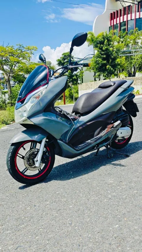 Honda PCX 125 scooter for sale, 2014