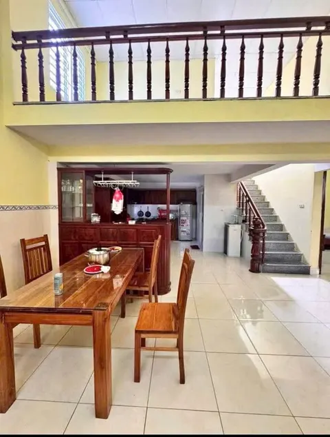Whole house for rent, 3 bedrooms, 150 m², Nguyen Xien alley, North Nha Trang, 11M VND/month