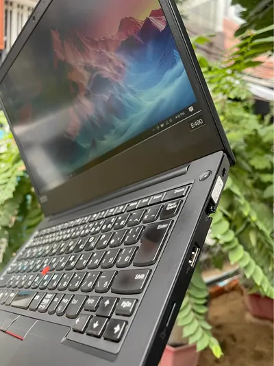 Lenovo ThinkPad E490 笔记本电脑，成色98%，550万越南盾 — 7/8