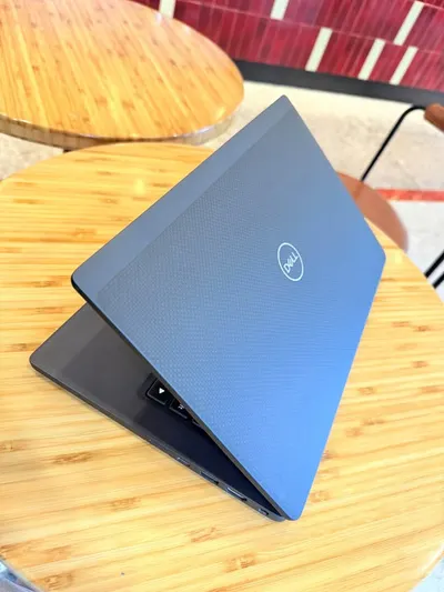 Dell Latitude 7320 laptop for sale (i7, 32GB RAM, 256GB SSD) — 4/7