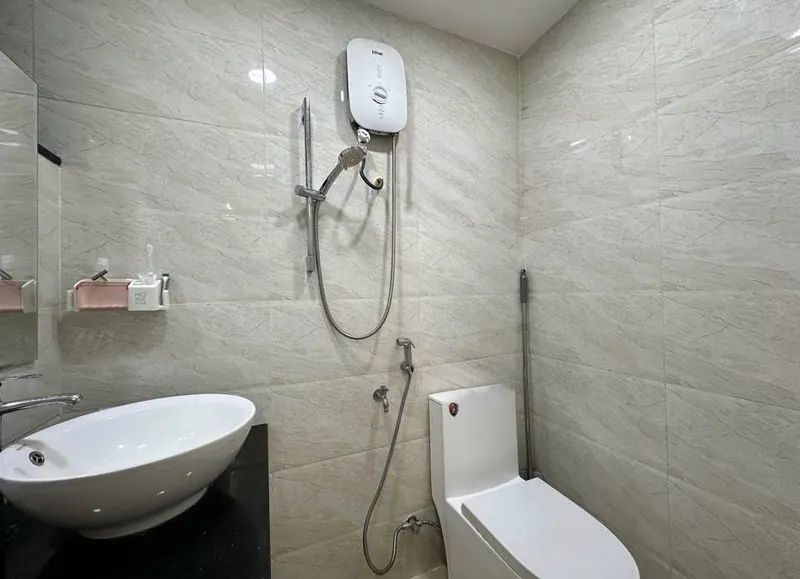 2-bedroom apartment for long-term rent, 60 Nguyen Thien Thuat, 15M VND/month — 6/7