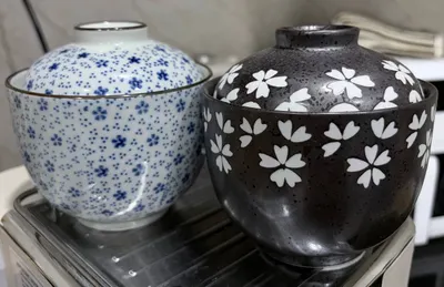 Christmas tree, ceramic bowls and vase for sale (moving out) — 2/4