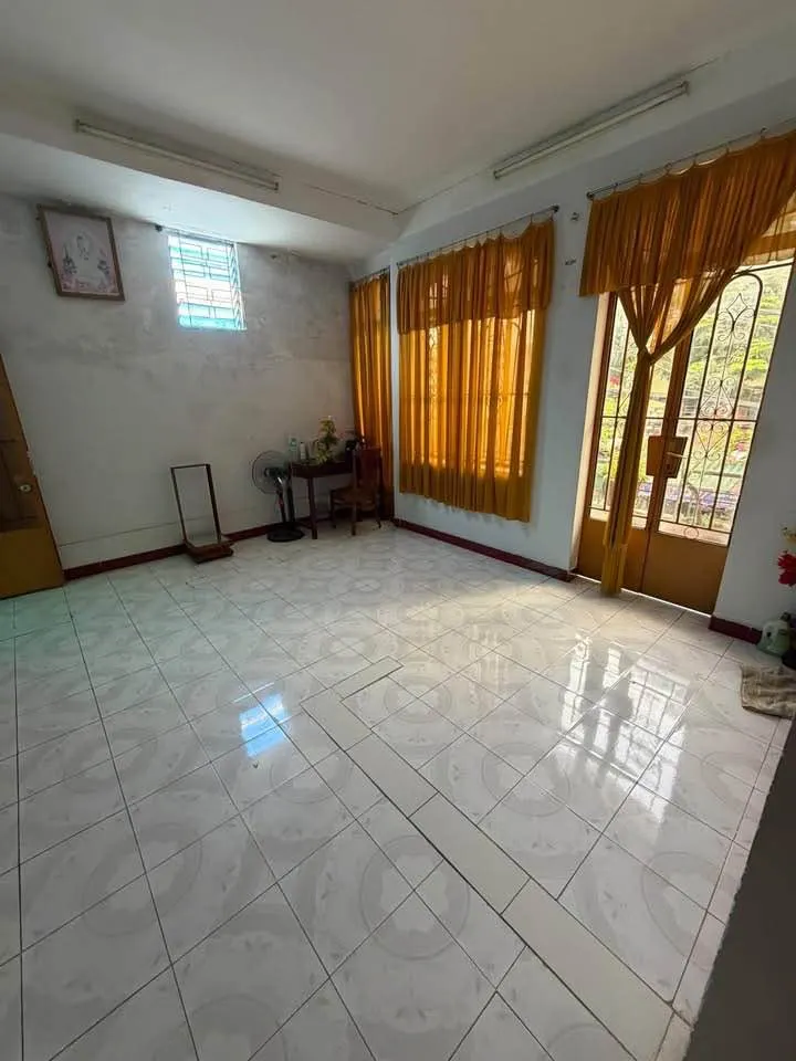Street-front house for rent on Lương Định Của, 12M VND/month — 3/4