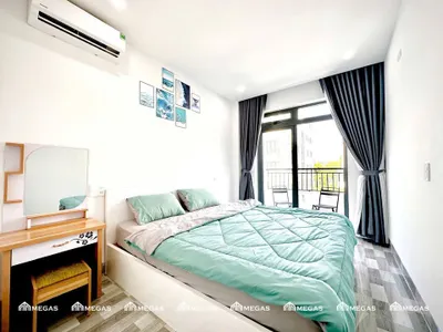 2-bedroom apartment with balcony for rent, Thich Quang Duc Street, 17.5M VND/month — 2/5