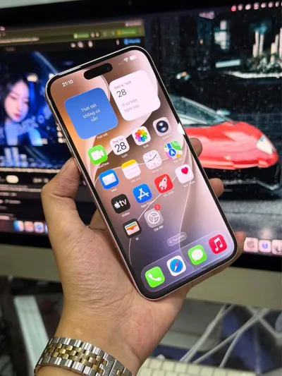iPhone 15 Plus Pink 128GB, international version, 12.99M VND — 4/9