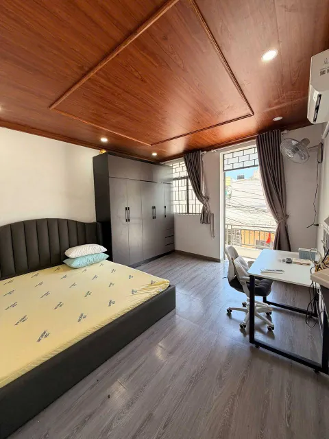 2-bedroom furnished house for families, long-term rent