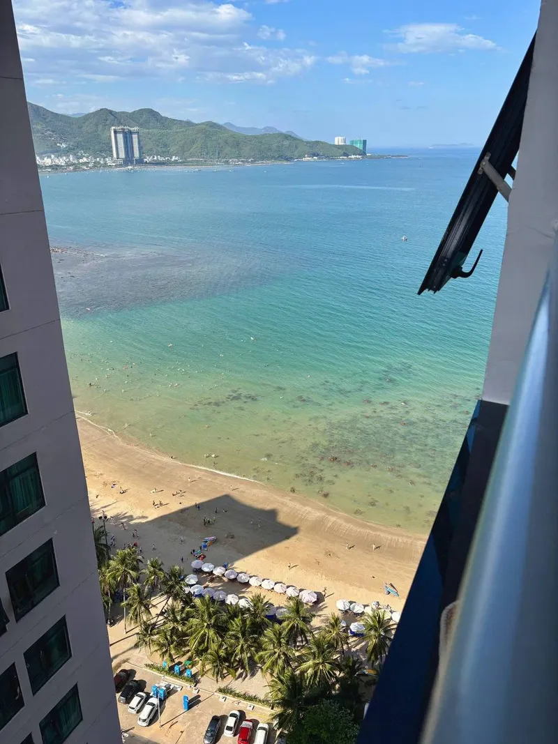 2-bedroom apartment lease takeover at Oceanus complex, 16M VND/month — 6/10
