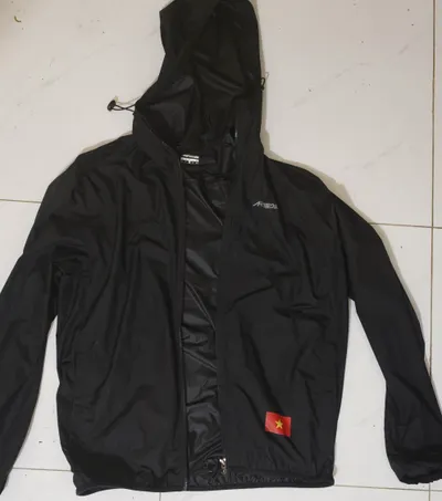 Light thin windbreaker jacket, size XL, 80 VND — 2/2