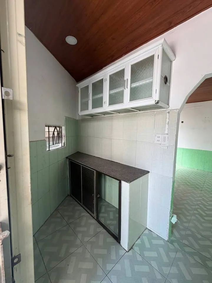 1-bedroom corner apartment with mezzanine for rent on Nguyễn Cao, Bắc Nha Trang, 6.5M VND/month — 8/10