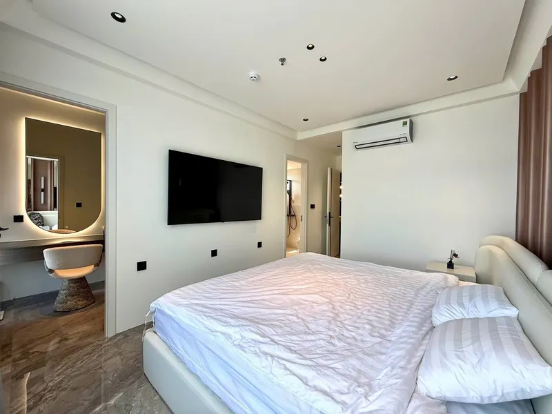 Luxury 130 m² penthouse, 3 bedrooms, South Nha Trang, 35M VND/month — 4/8