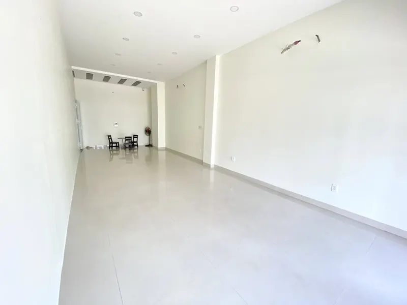 Street-front commercial space for rent on Thích Quảng Đức, Phước Hải, 10M VND/month — 6/6
