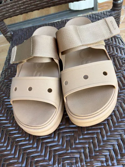 Dép Crocs Chính Hãng – Size 40, Như Mới