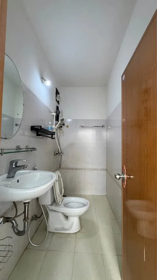 Whole house for rent in Vĩnh Thạnh, 6M VND/month — 8/9