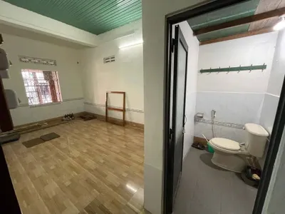 Угловой дом с двумя фасадами в аренду на Điện Biên Phủ, 15 млн VND/мес — 3/6