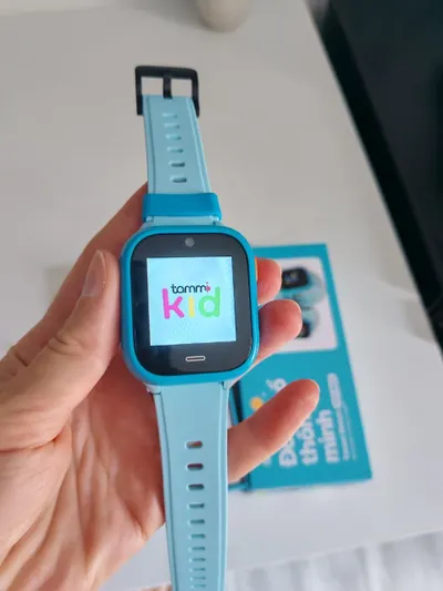 New kids' GPS smartwatch for sale