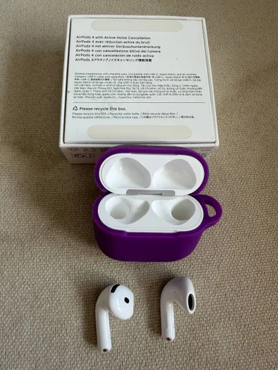 Bán AirPods 4 có ANC — 3/5