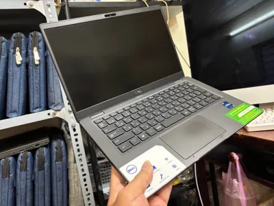 Laptop Dell Latitude 7310 cũ, i7 / 16GB / SSD 256GB — 5/10