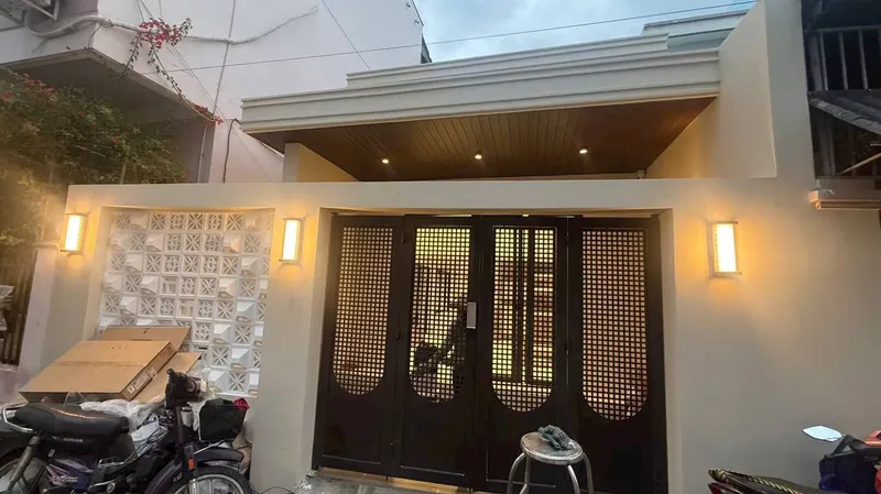 Fully furnished 3-bedroom house for rent on Pham Tu street, 30M VND/month