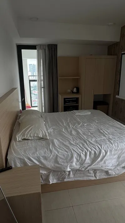 Studio with bathroom for rent in Napoleon Hotel (Center) — 3/4