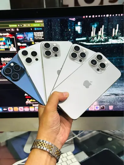 iPhone 15 Pro Max (256GB/512GB), from 17M VND — 2/2