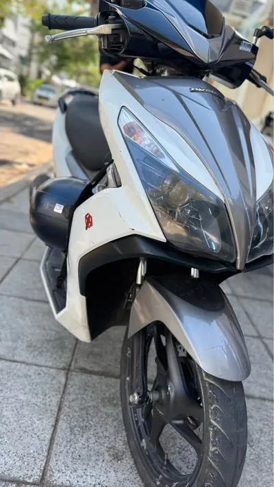 Used motorbike, 2015 model, original engine, clean — 4/4