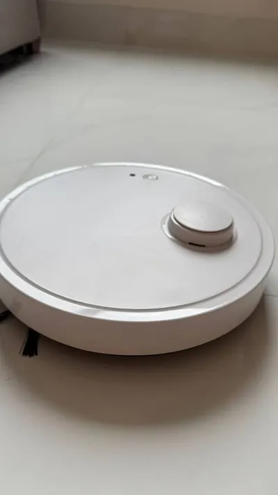 Used household items for sale: massage table, lamp, raincoats, helmets, vacuum, steamer — 7/10