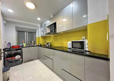 2-bedroom apartment for long-term rent, 60 Nguyen Thien Thuat, 15M VND/month