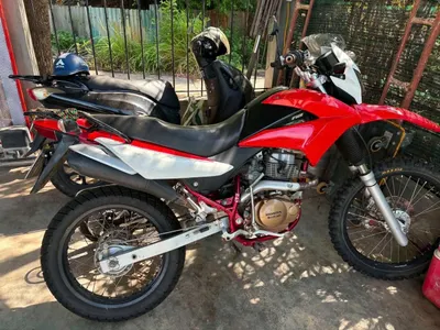 出售本田 XR 150L 越野摩托车（2017年）