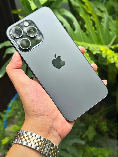 iPhone 15 Pro Max 256GB Black Titanium (US import, used)