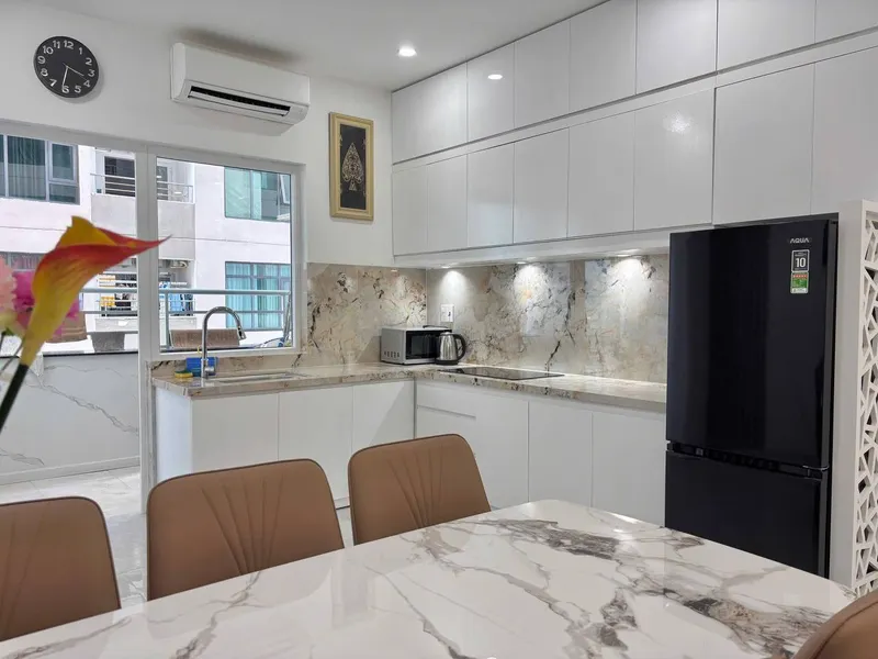 2-bedroom apartment lease takeover at Oceanus complex, 16M VND/month — 7/10