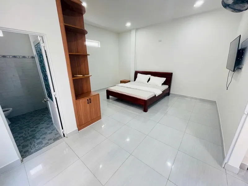 3-Story House in Auto Lane, Central Nha Trang – 3 Bedrooms, 4 Bathrooms, 20M VND/month