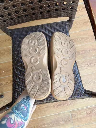 Dép Crocs Chính Hãng – Size 40, Như Mới — 3/4
