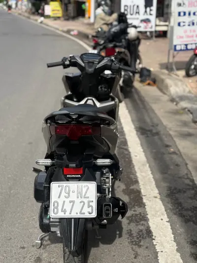 Honda Vario 125 motorbike for sale, 29M VND — 2/9