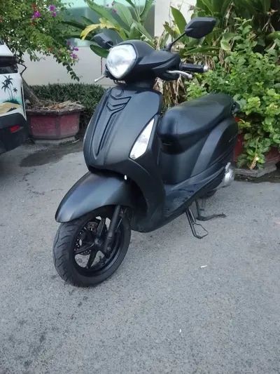 Yamaha Grande 125cc scooter for sale (2018) — 2/3