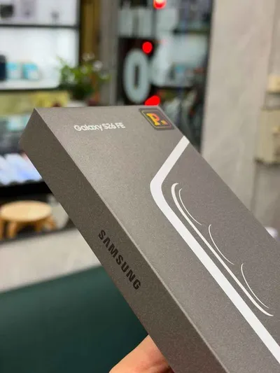 Samsung Galaxy S26 FE 128GB, new sealed, 12-month warranty, 14.3M VND — 3/4