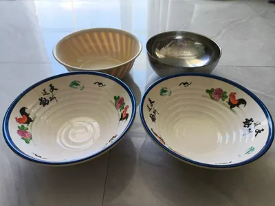 Two bowls (beige 22 cm, tin 19 cm) and new Old Spice 73g — 2/5