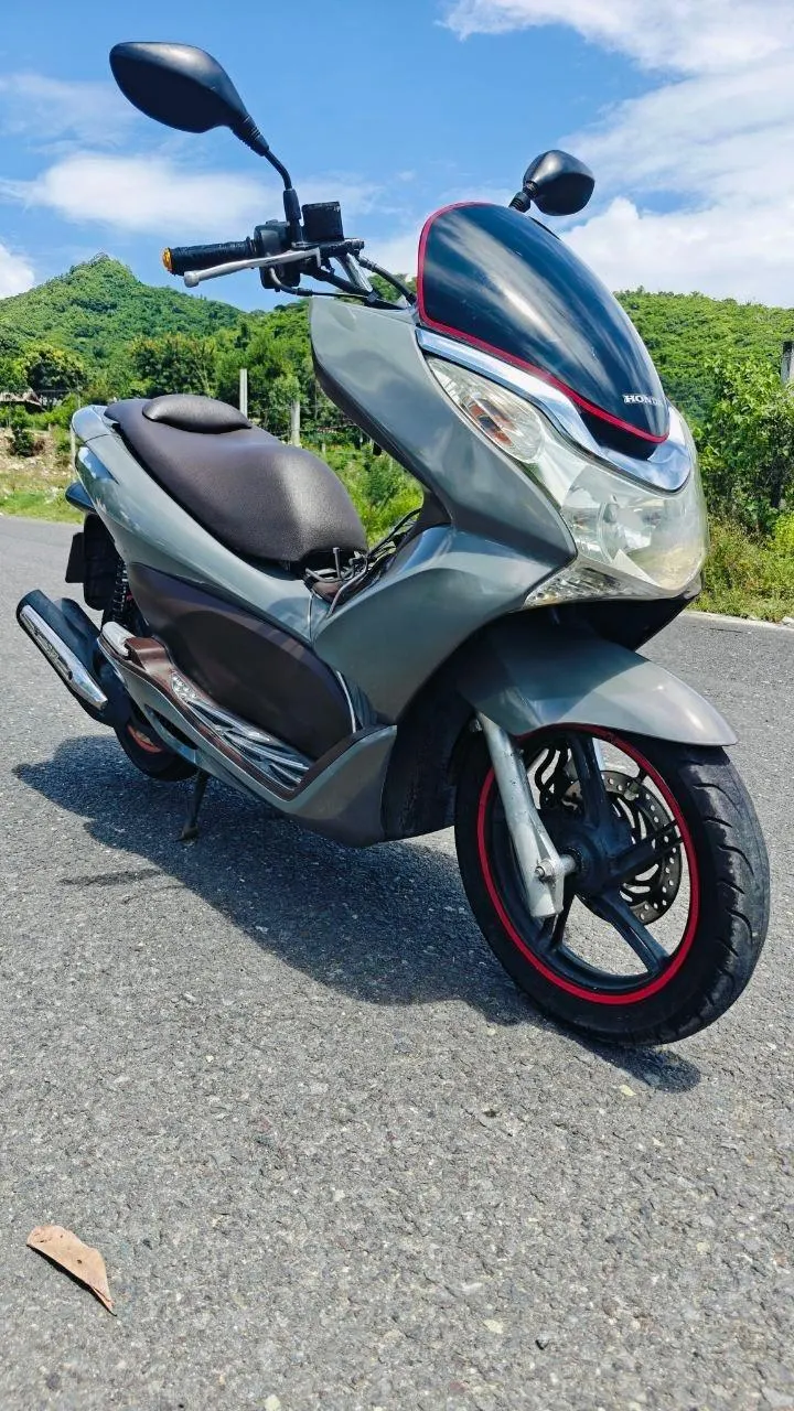 出售本田PCX 125踏板车，2014年款 — 2/4