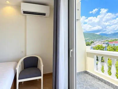 New studio for rent without kitchen, An Vien — 2/5
