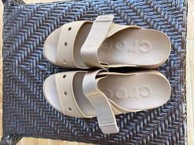 Dép Crocs Chính Hãng – Size 40, Như Mới — 4/4