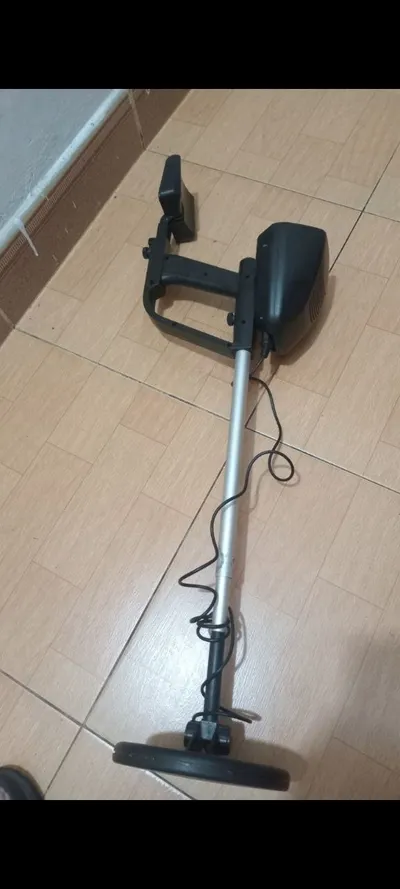 Bundle sale: Philips blender, metal detector, air fryer, folding bed, kids e-bike — 4/6